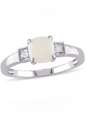 Ring Opal (1/2 ct. t.w.) and Diamond Accent in Sterling Silver